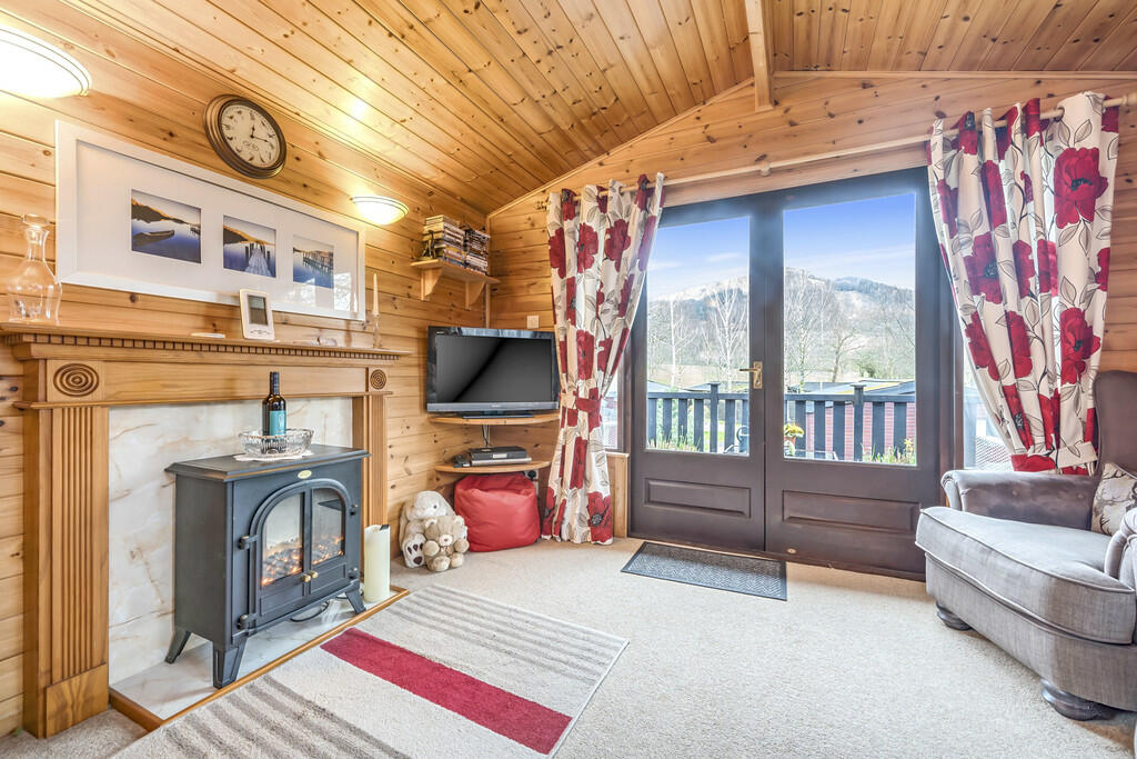 Additional image 4 of Fell View Lodge, 13 Burnside Park, Underskiddaw, Keswick, Cumbria CA12 4PF