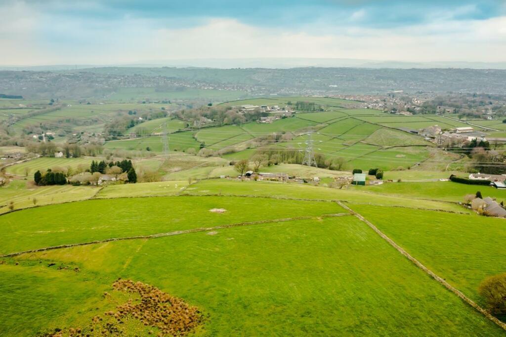 Additional image 32 of Scarlet Heights, Queensbury, Bradford, Yorkshire