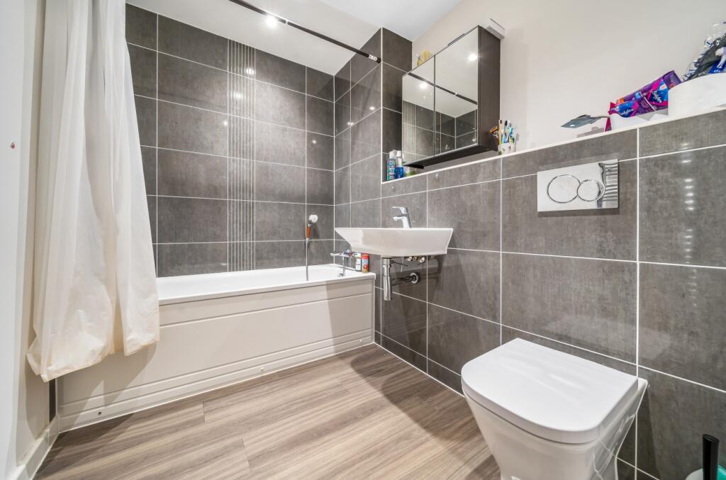 Additional image 4 of Glebe Way, West Wickham
