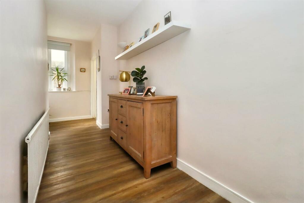 Additional image 12 of A short distance from Clevedon Seafront