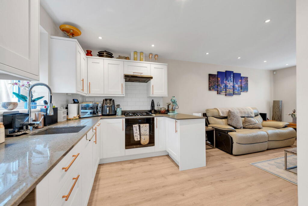 Additional image 15 of Palace Road, Bromley, BR1