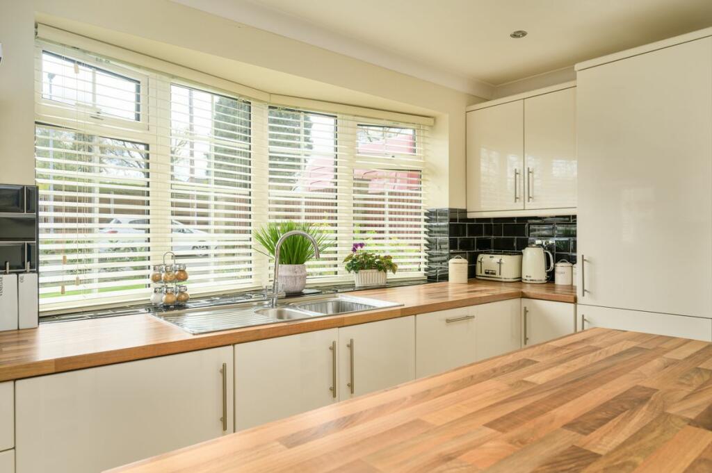 Additional image 7 of Moorside Green, Drighlington