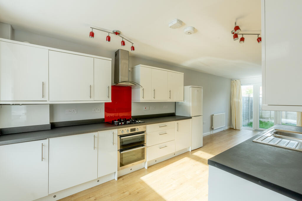 Additional image 3 of The Roses, Fifth Avenue, Filton