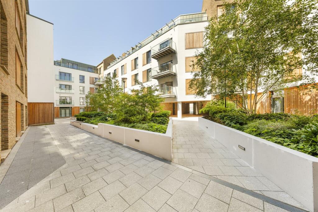 Additional image 16 of Gaol Ferry Steps, Wapping Wharf