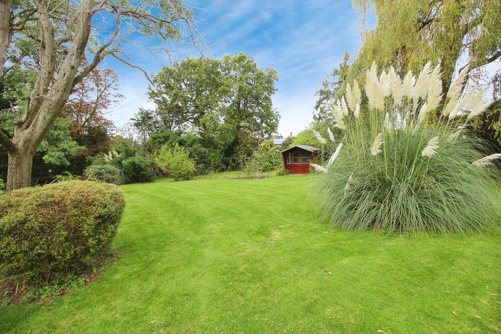 Additional image 13 of Oakwood Close, Chislehurst