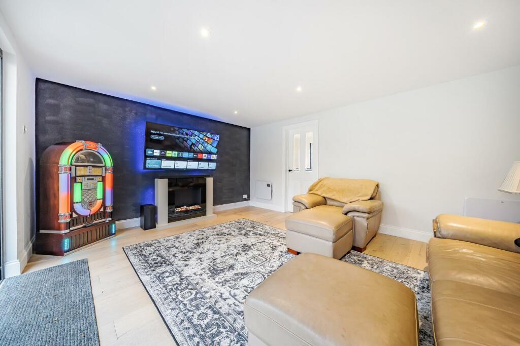 Additional image 6 of Queensway, West Wickham