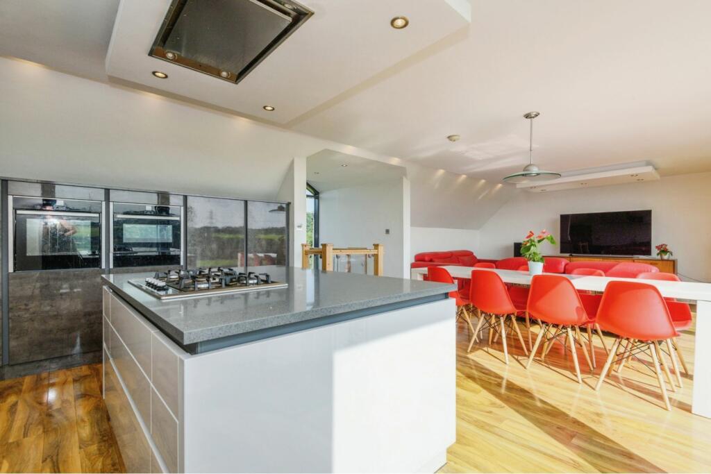 Additional image 5 of Hunsworth Lane, Cleckheaton, BD19