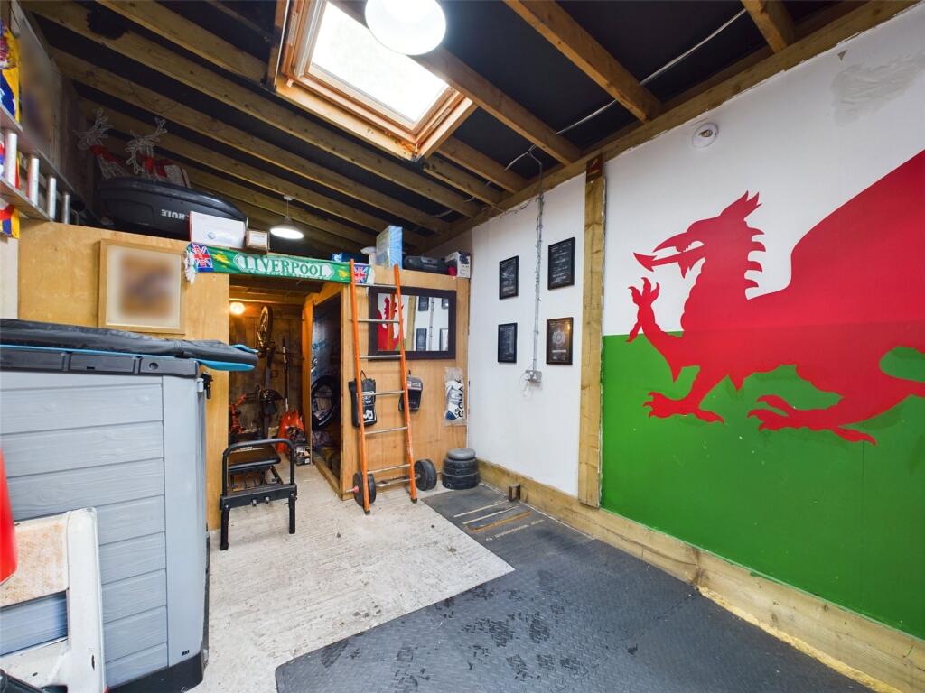 Additional image 17 of Chipperfield Drive, Bristol