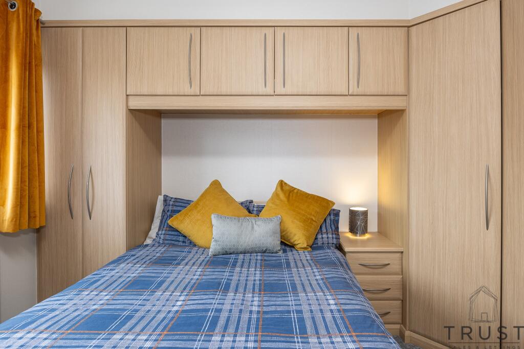 Additional image 36 of Manor Park Gardens, Gomersal BD19 4BA