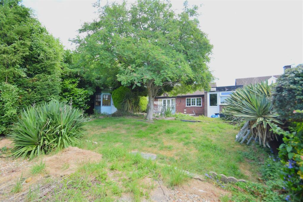 Additional image 3 of Bungalow In Quiet Cul De Sac With Great Views & No Chain