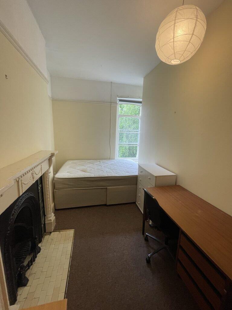 Additional image 8 of Beaufort Road – Top Floor Flat – 183