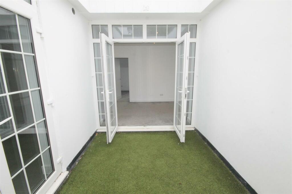 Additional image 21 of Riverwood House, Beckspool Road, Frenchay, Bristol, BS16 1NU