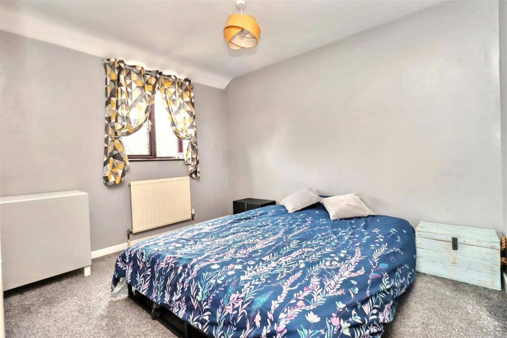 Additional image 9 of Popular cul de sac location in Clevedon