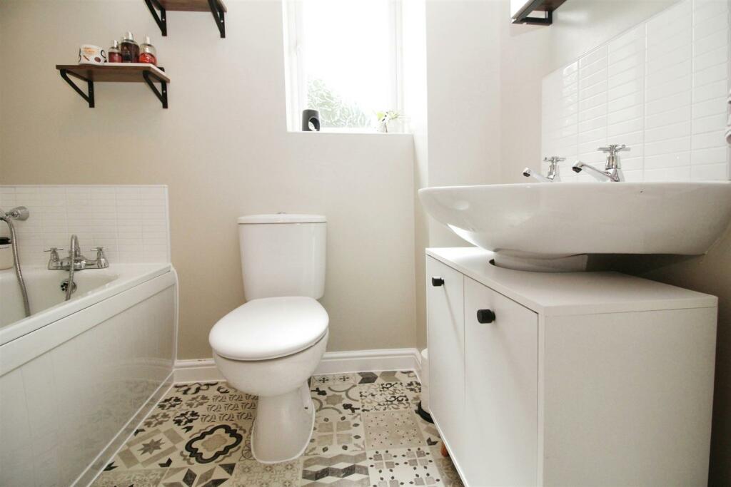 Additional image 26 of Oswin Gardens, Bradford, BD2 1DN