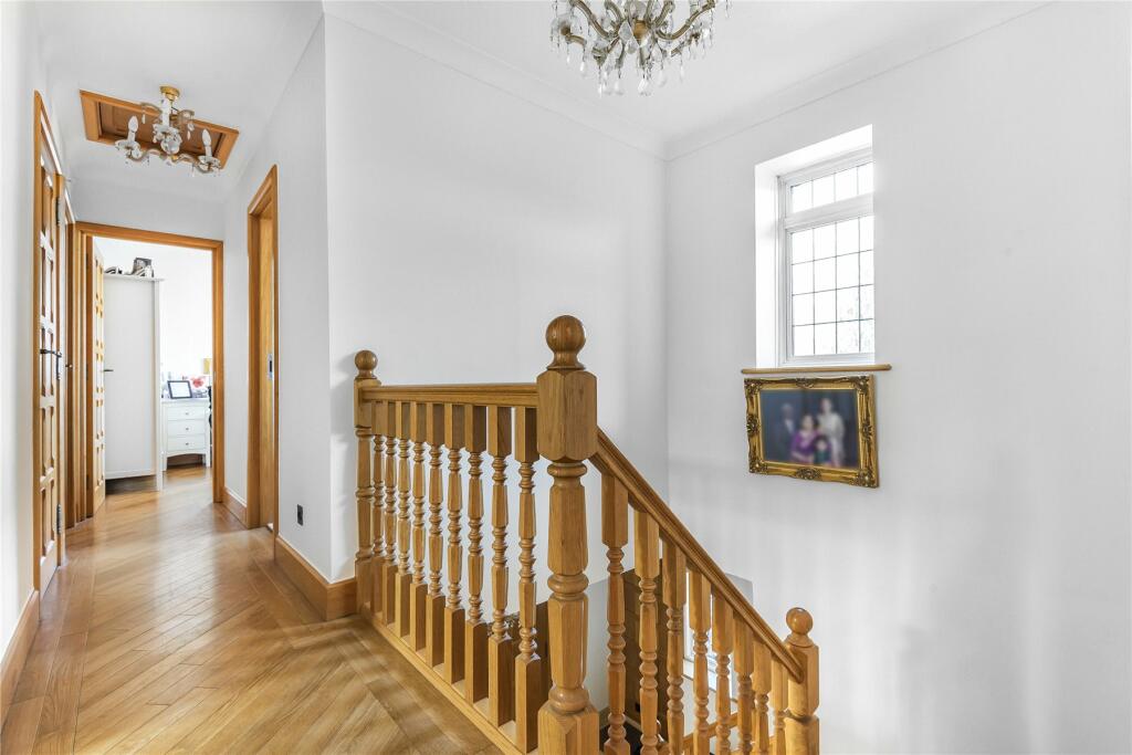 Additional image 20 of Bay Tree Close, Bromley