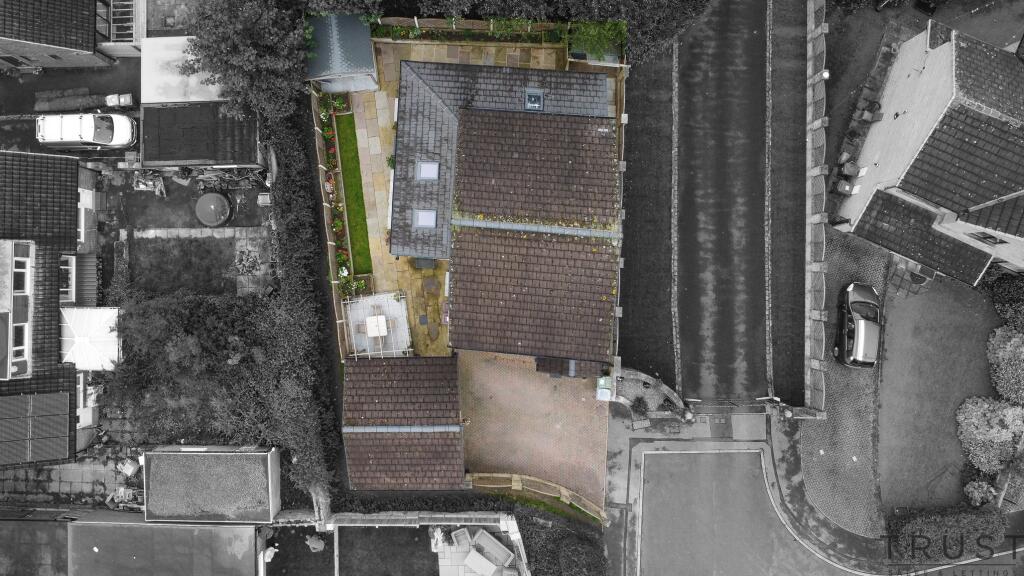 Additional image 49 of Manor Park Gardens, Gomersal BD19 4BA