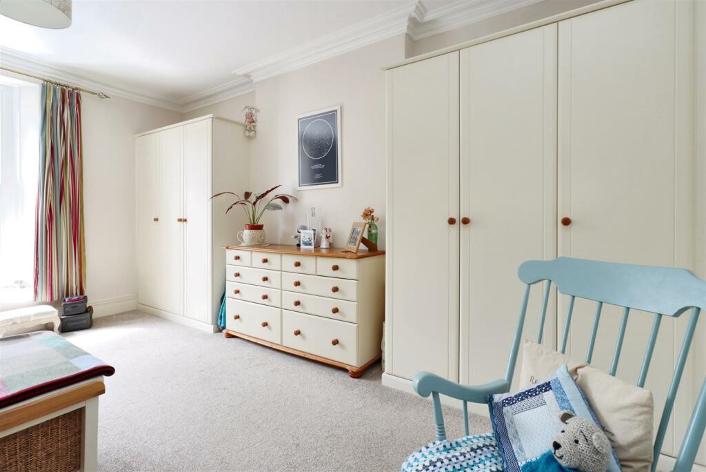 Additional image 8 of Victorian apartment with parking in Mid Clevedon