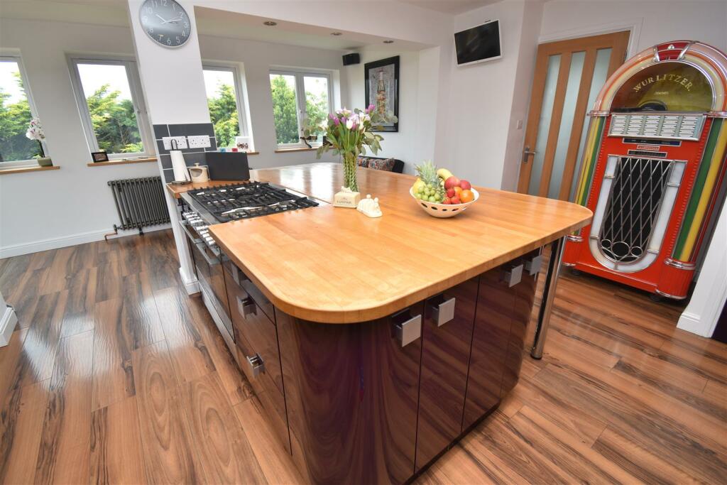 Additional image 4 of Combe Avenue, Portishead