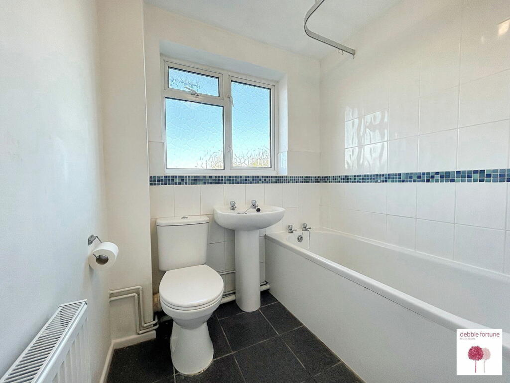 Additional image 8 of Manor Farm Crescent, Weston-super-Mare