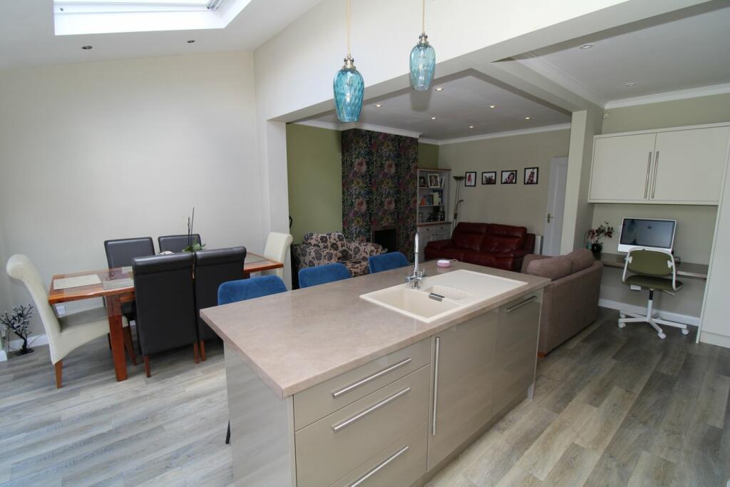 Additional image 11 of Crest Road, Hayes, Bromley, BR2