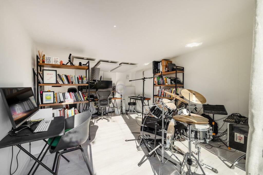 Additional image 27 of Bloy Street, Easton