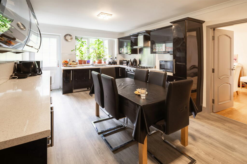 Additional image 7 of Grange Park Drive, Bingley, BD16 1NJ