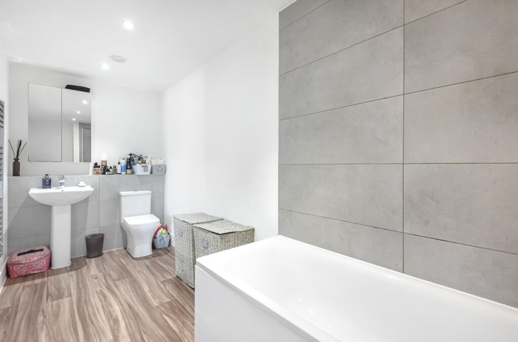 Additional image 7 of Ash Tree Close, Farnborough, Orpington, Kent, BR6