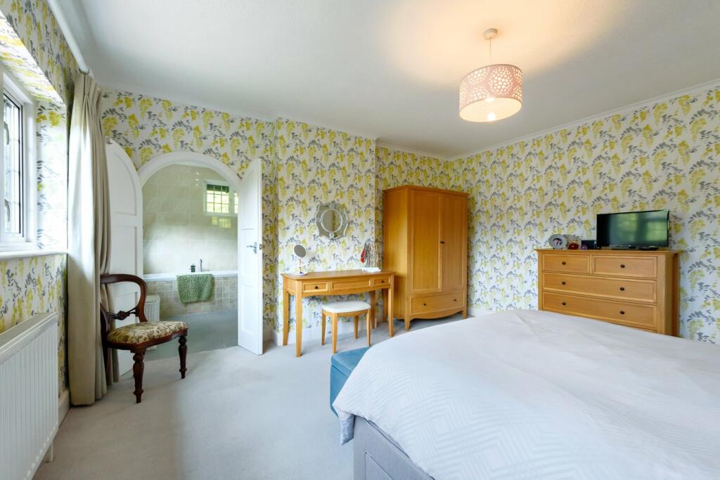 Additional image 19 of Walden Road, Chislehurst, BR7