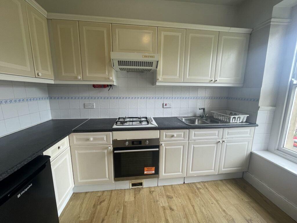 Additional image 3 of Beaufort Road – Top Floor Flat – 183