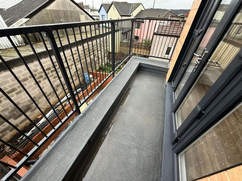 Additional image 5 of 18676407 Winterstoke Road, Bristol