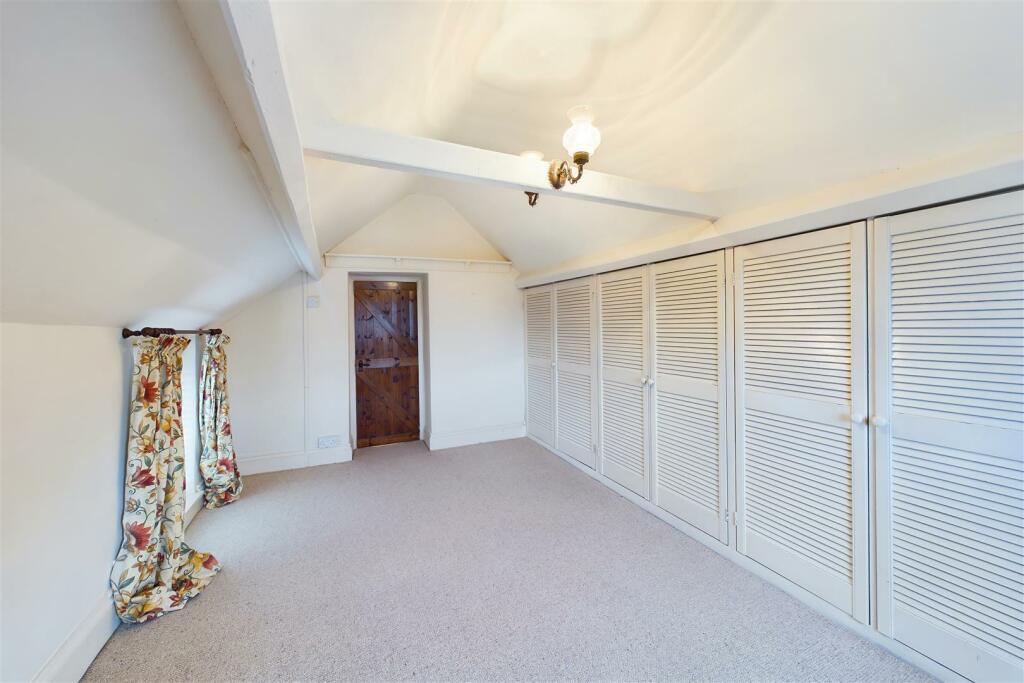 Additional image 25 of DETACHED | BASIC UPDATING | STOKE LODGE