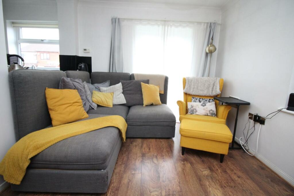 Additional image 15 of Larkspur Close, Thornbury, Bristol