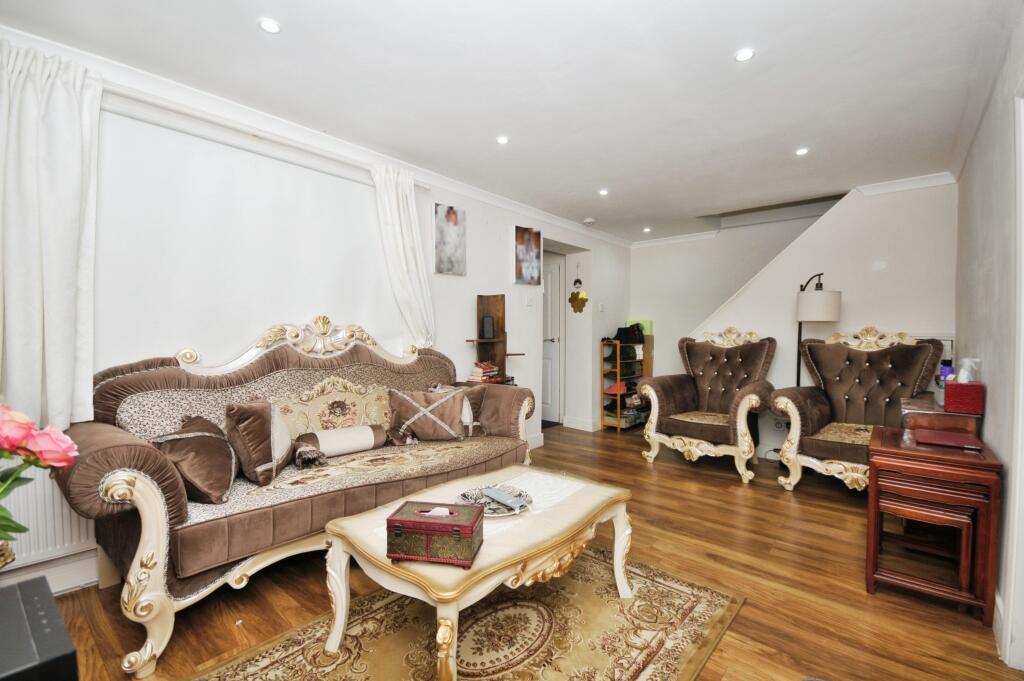 Additional image 3 of Magpie Hall Lane, Bromley, BR2