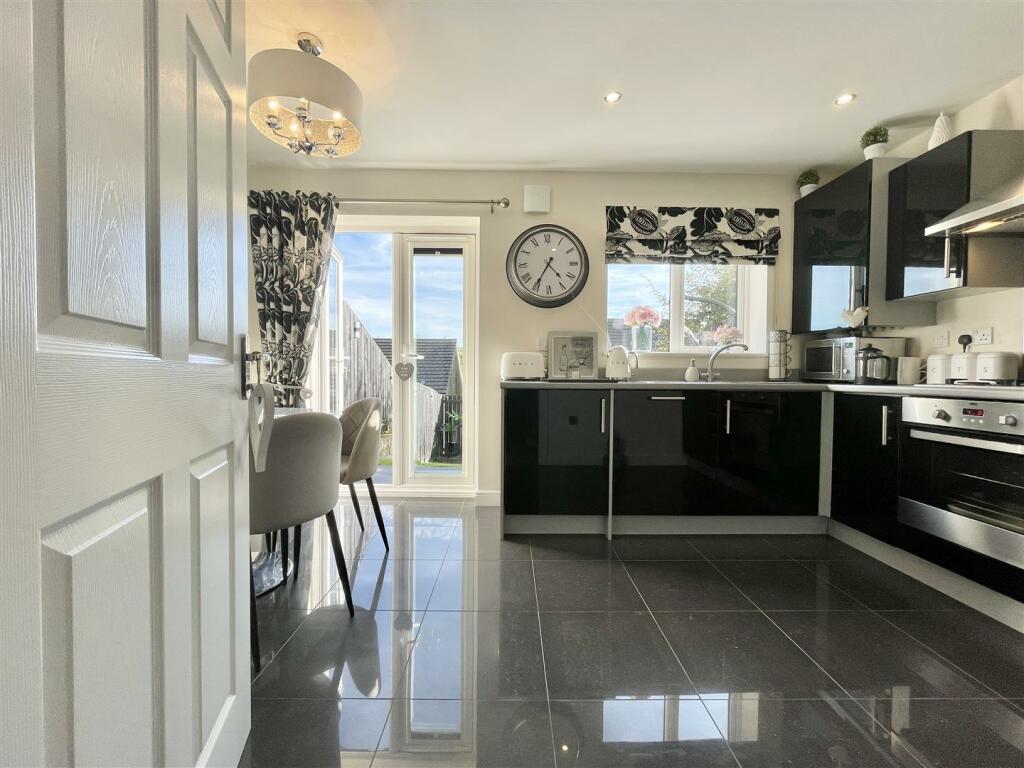 Additional image 7 of Woodsley Fold, Thornton, Bradford