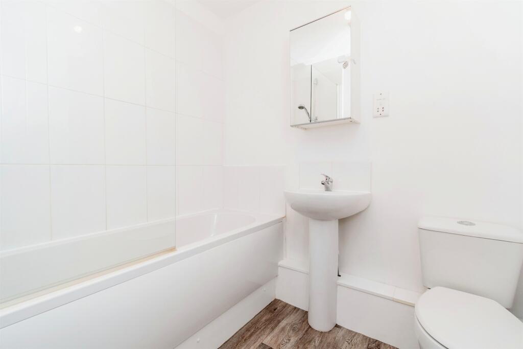 Additional image 8 of Dockfield Terrace, Shipley
