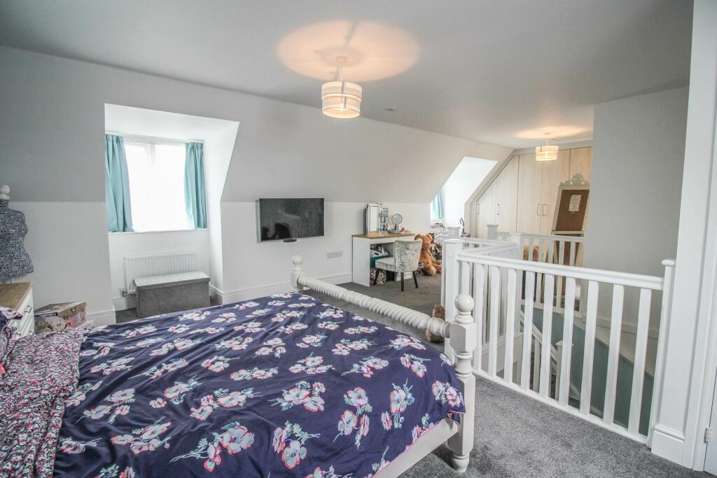 Additional image 11 of Wayfarer Close, Haywood Village