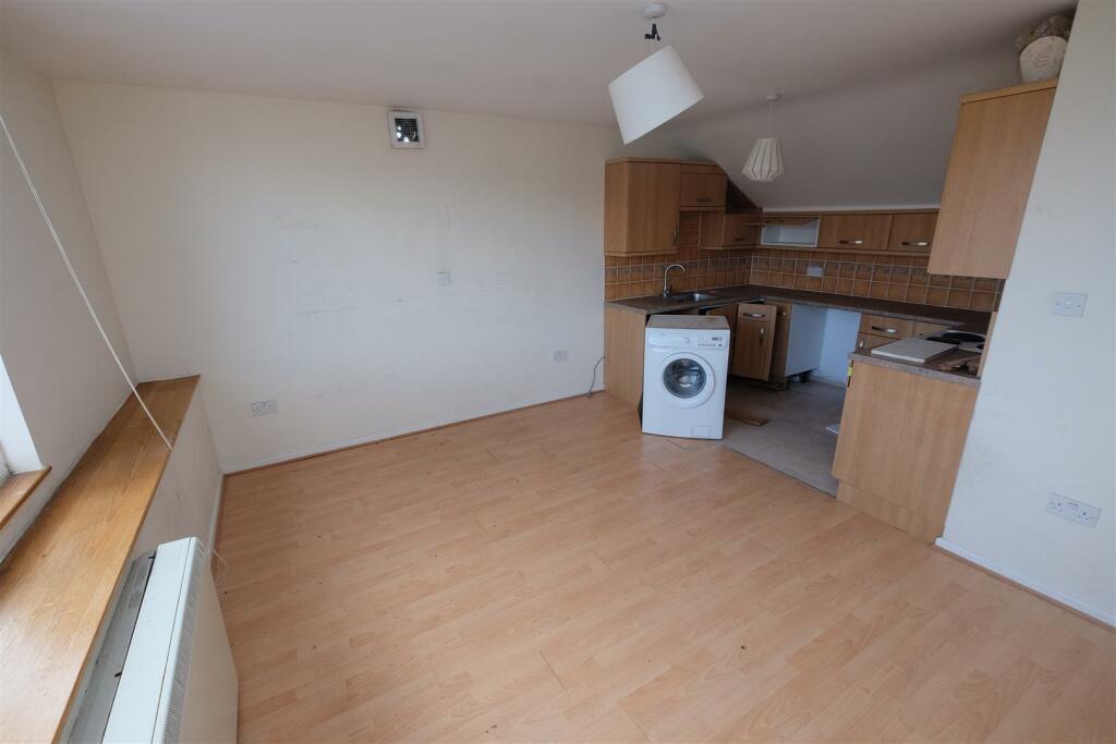 Additional image 12 of FREEHOLD BLOCK | 5 FLATS | £94K | BS13