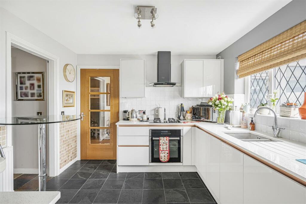 Additional image 4 of Hill Top Way, Newhaven