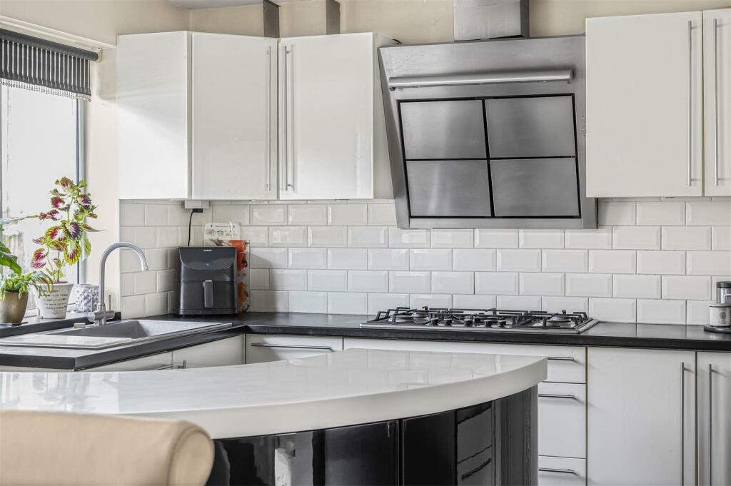 Additional image 43 of Beresford Road, Newhaven