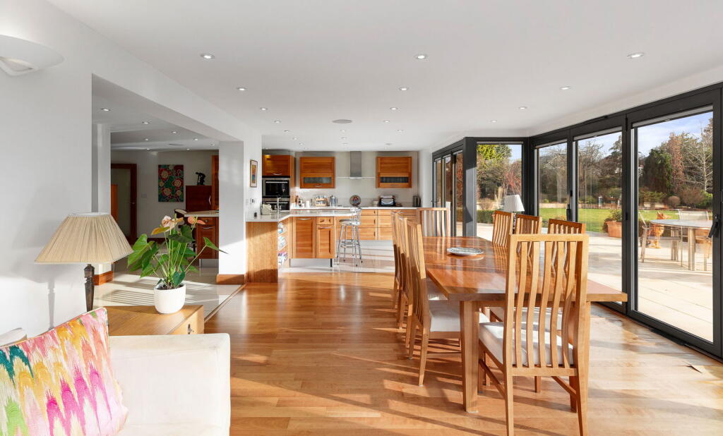 Additional image 3 of Barnfield Wood Close, Beckenham, BR3