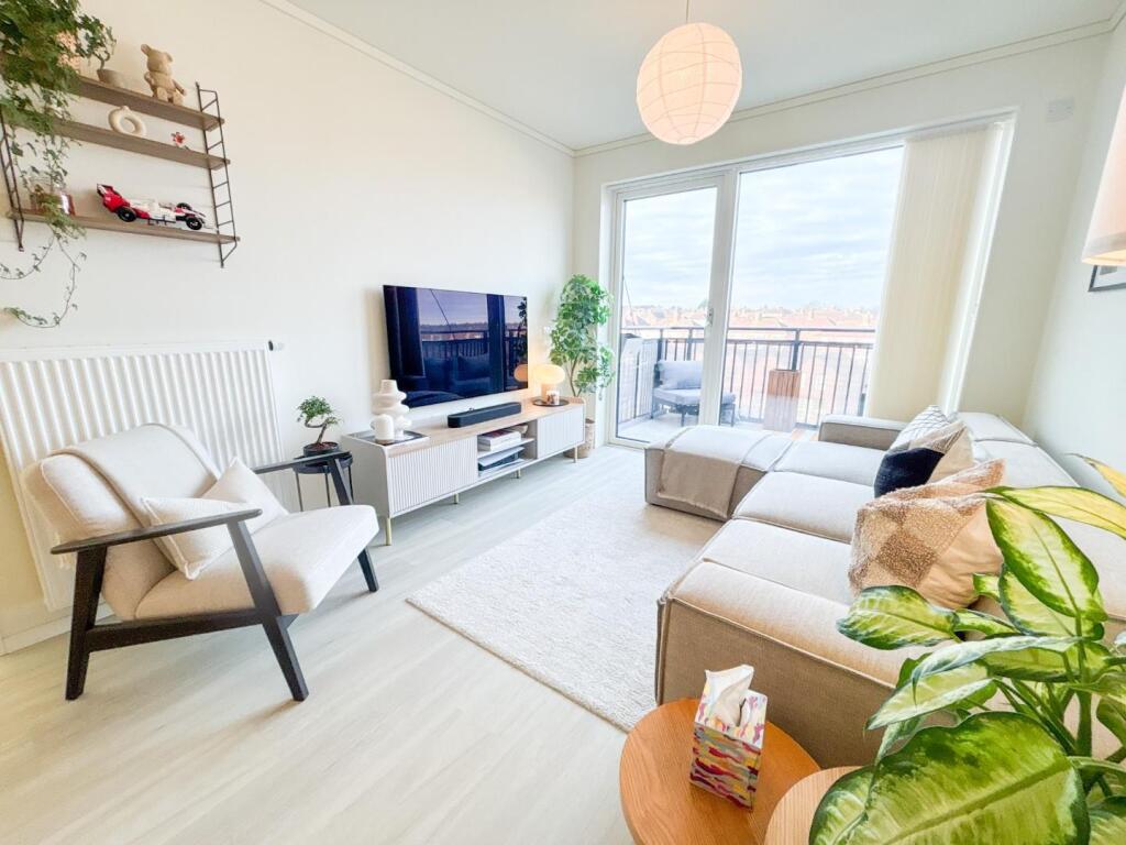 Additional image 5 of Hazel Road