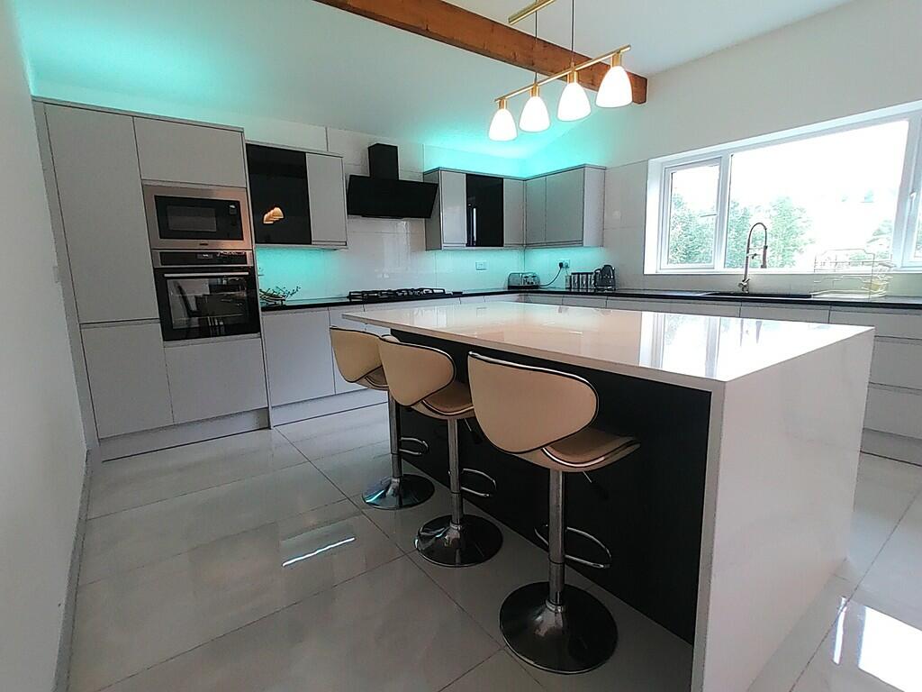 Additional image 21 of Low Lane, Clayton