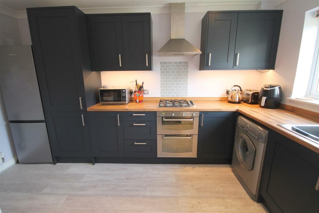 Additional image 13 of Cave Close, Downend, Bristol