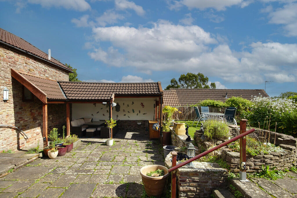 Additional image 17 of Westerleigh Road, Henfield