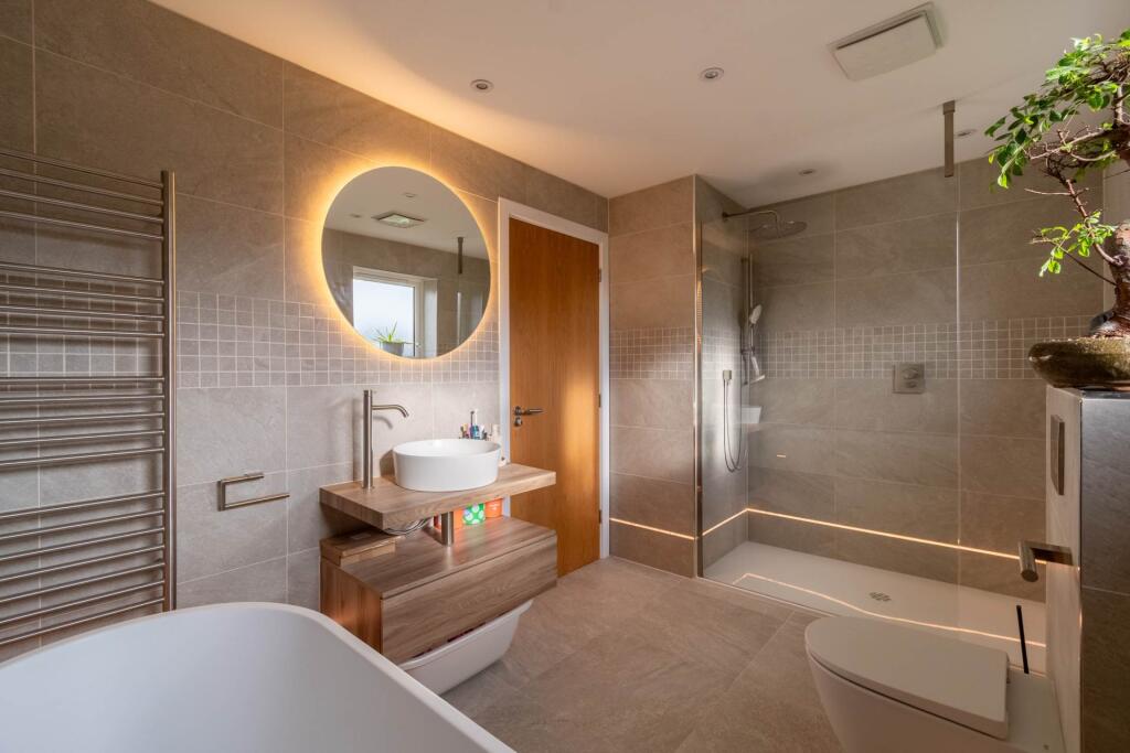 Additional image 20 of 32 Winstones Road