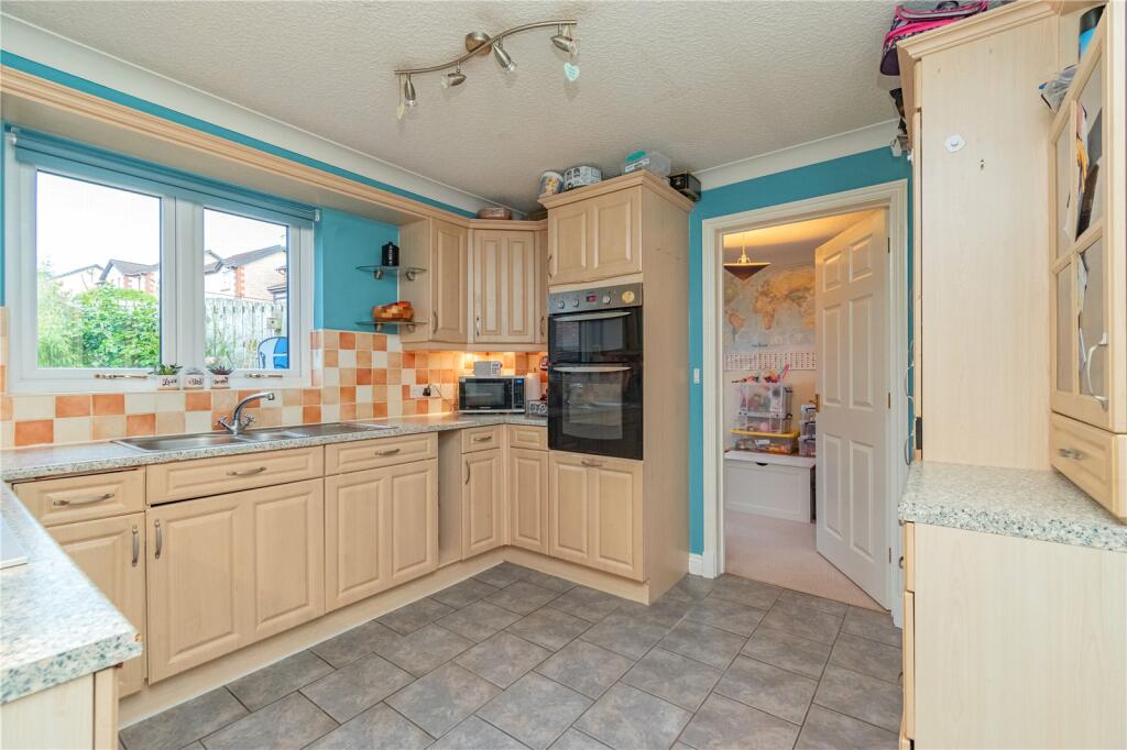 Additional image 11 of 28 Cypress Way, Penrith