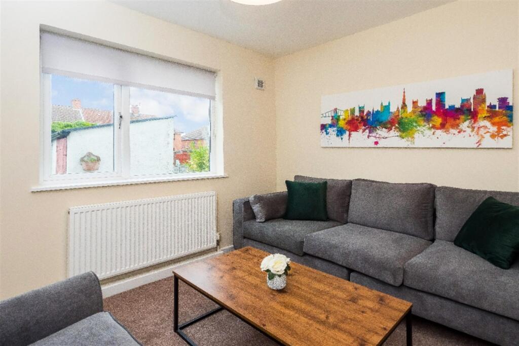 Additional image 2 of 4 bedroom Semi Detached House in Greystoke Avenue, Bristol