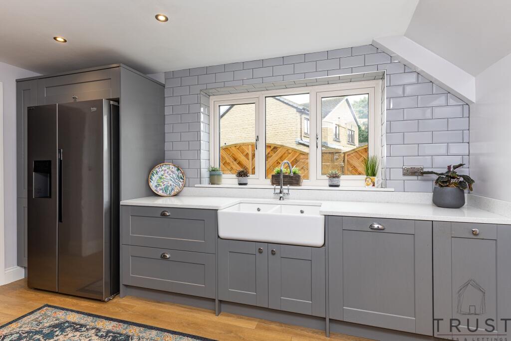 Additional image 54 of Manor Park Gardens, Gomersal BD19 4BA