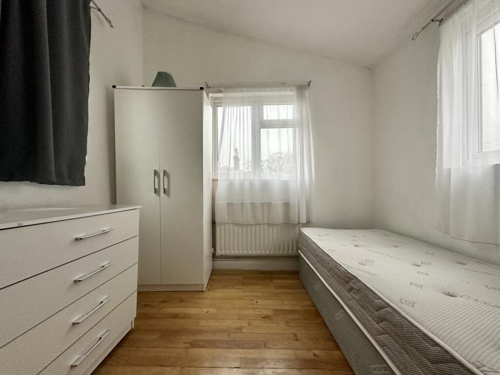 Additional image 12 of Chaffinch Road, Beckenham, BR3