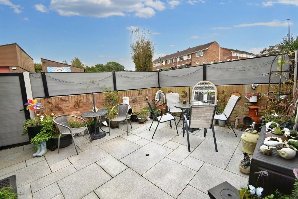 Additional image 6 of Pondhead, Pill